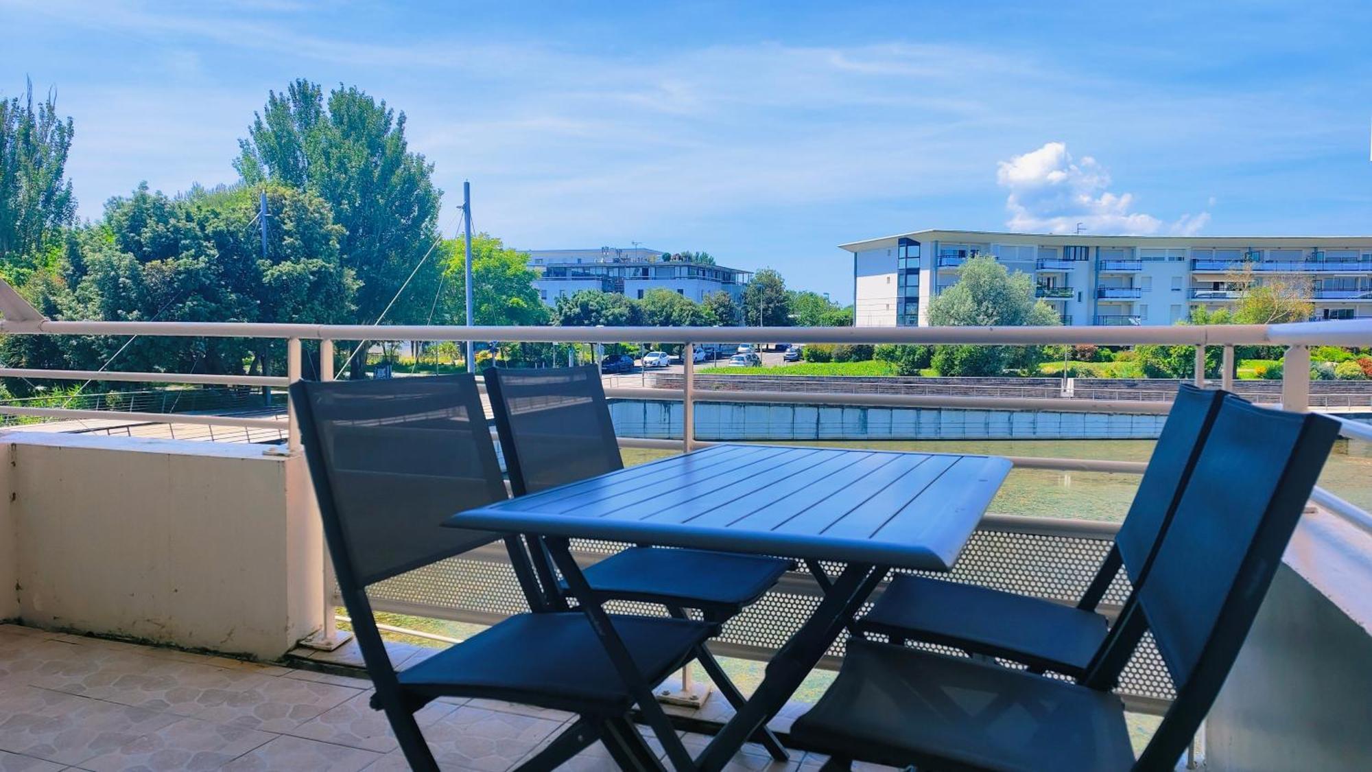Charmant T2 Avec Piscine Vue Lac Aux Minimes La Rochelle Ла Рошел Екстериор снимка